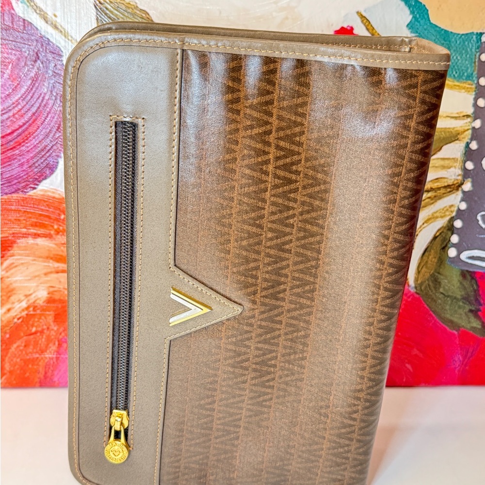 Valentino Gravani Not Rudolf Damt Gravani this is Gravani Tan Leather Clutch - Picture 6 of 16